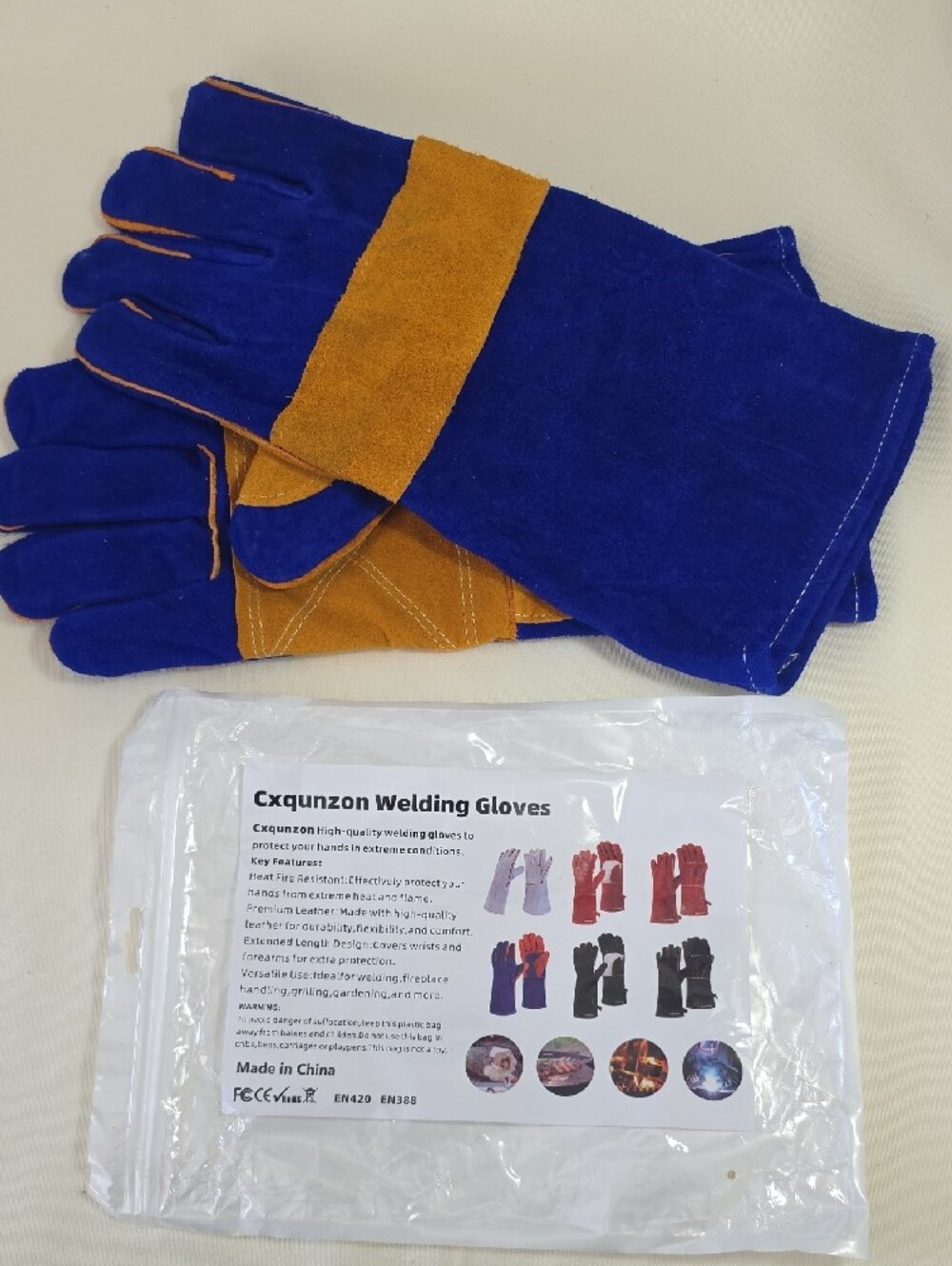 Men's Blue and Tan Welding Work Gloves - Heavy-Duty Protection - Picture 4 of 4